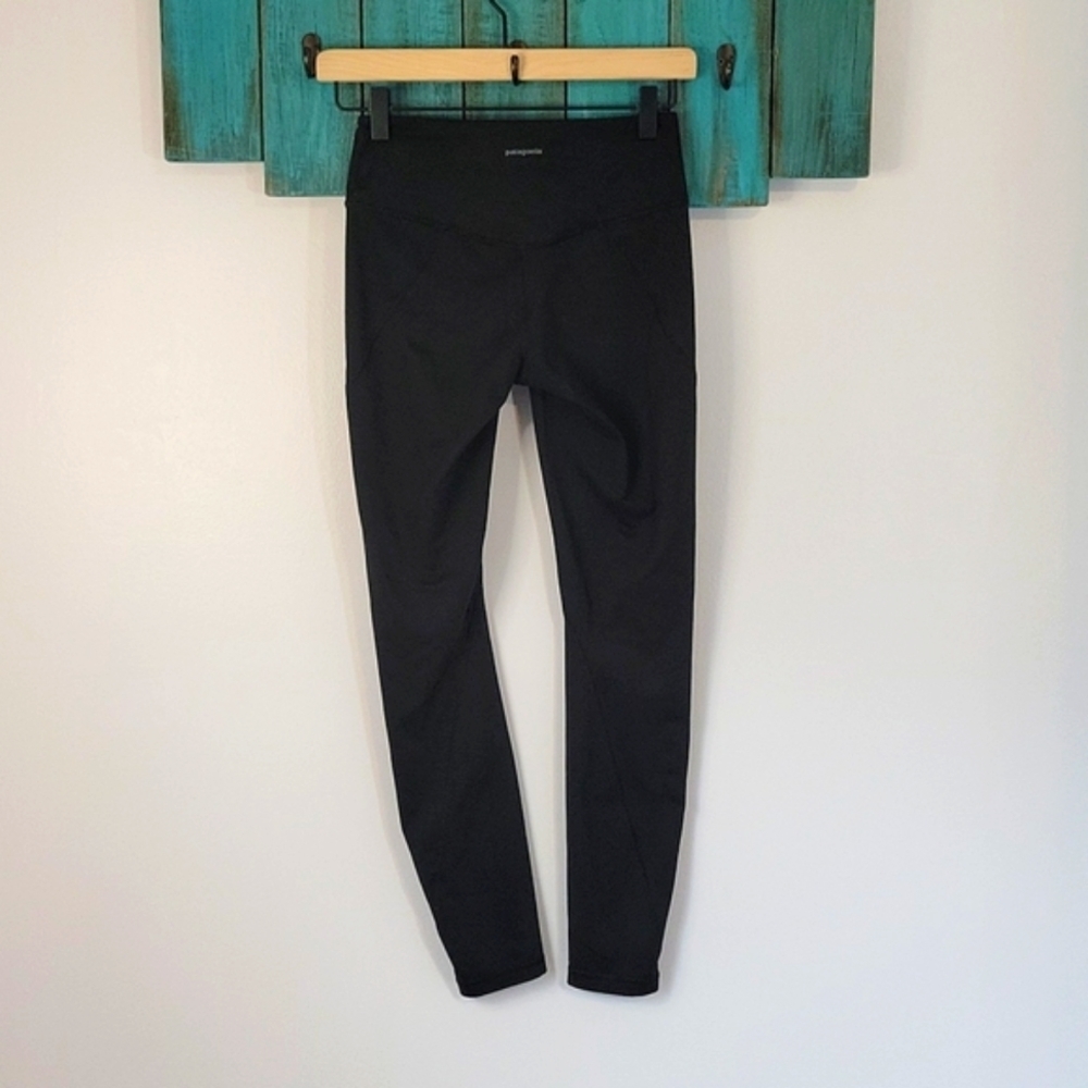 Patagonia "Centered" full length high waisted leggings